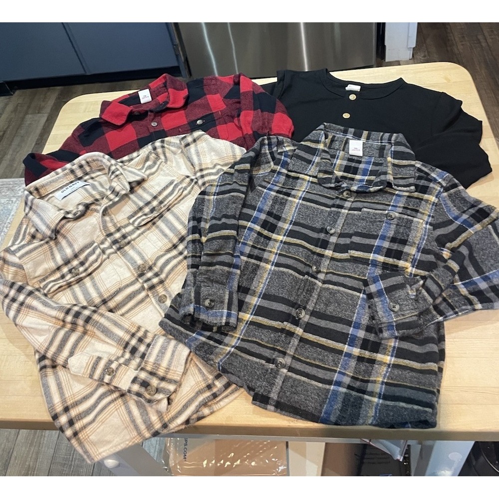Lot Of 3 Red Black Beige Gray Old Navy Flannel Shirts 1 Black SHEIN Henley Boy 4